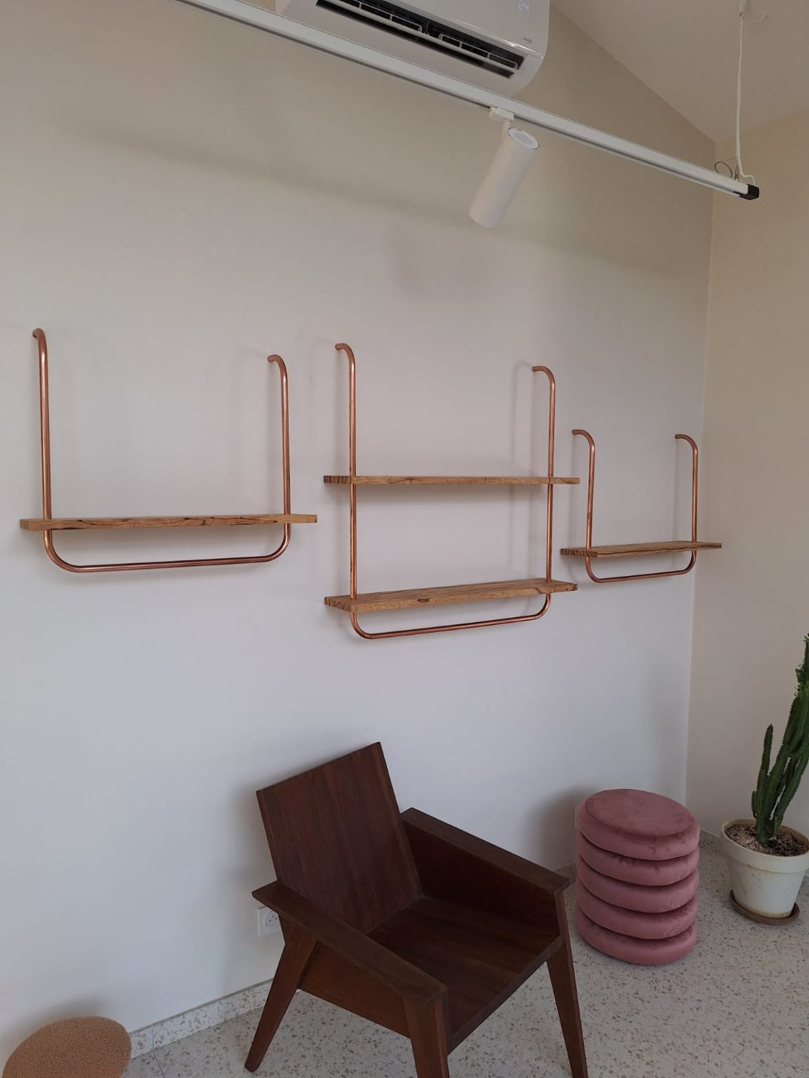 Réalisation d'étagères en tube cuivre